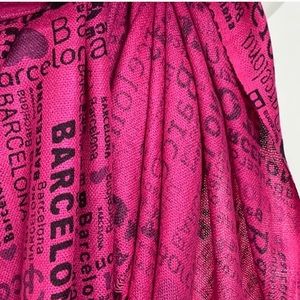 Vintage Black/Pink Women’s Barcelona Theme Scarf